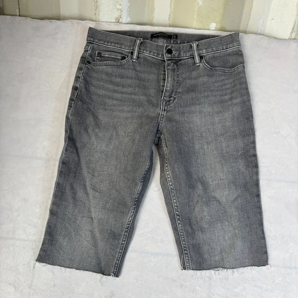 Banana Republic Mens Slim Fit Denim Shorts Gray‎ Cropped Raw Hem Size 32x34